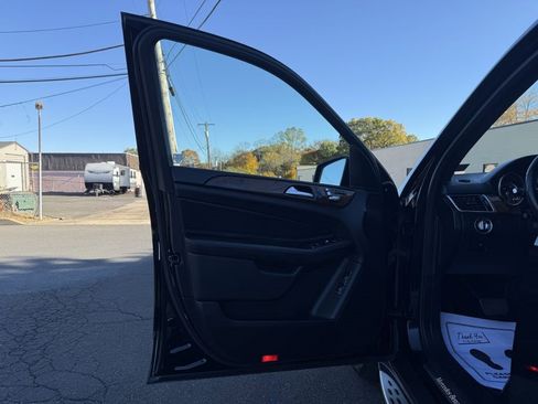 Used 2019 Mercedes-Benz GLS 450 4MATIC image 13