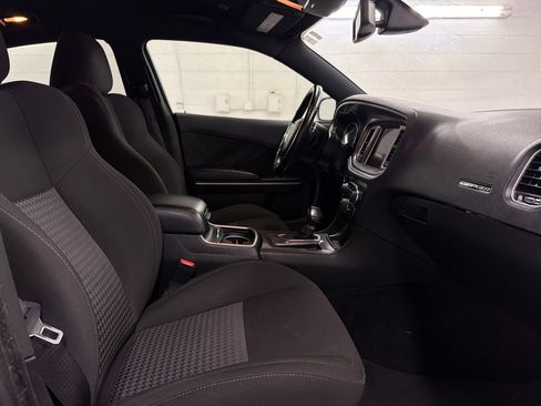 Used 2022 Dodge Charger R/T RWD image 29