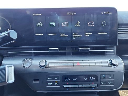 Used 2024 Hyundai Kona Limited FWD image 11