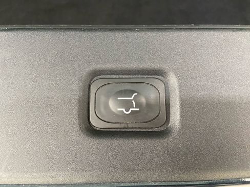 Used 2025 Ford Expedition Active image 10