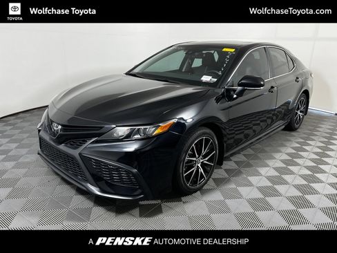 Certified 2024 Toyota Camry SE w/ Convenience Package FWD image 1