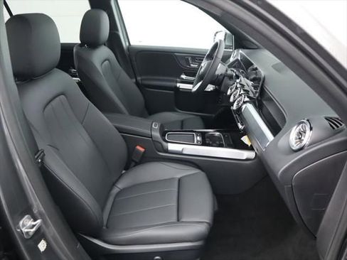 New 2026 Mercedes-Benz GLB 250 image 21