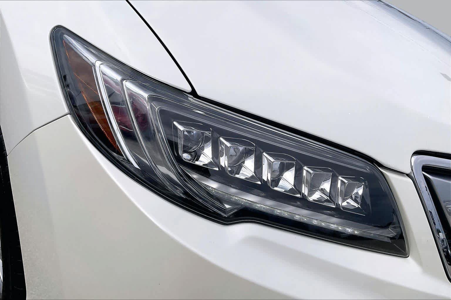 Used 2016 Acura RDX w/ Technology Package AWD/4WD image 26