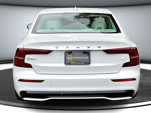 Used 2024 Volvo S60 T8 Ultimate w/ Climate Package image 5