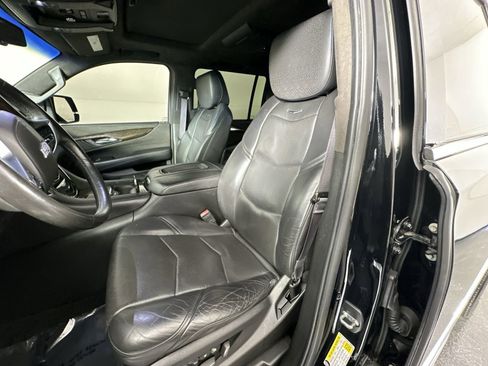 Used 2015 Cadillac Escalade ESV Platinum image 11