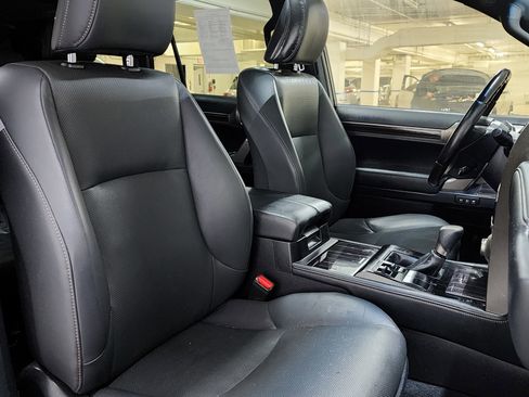 Used 2021 Lexus GX 460 Premium image 23