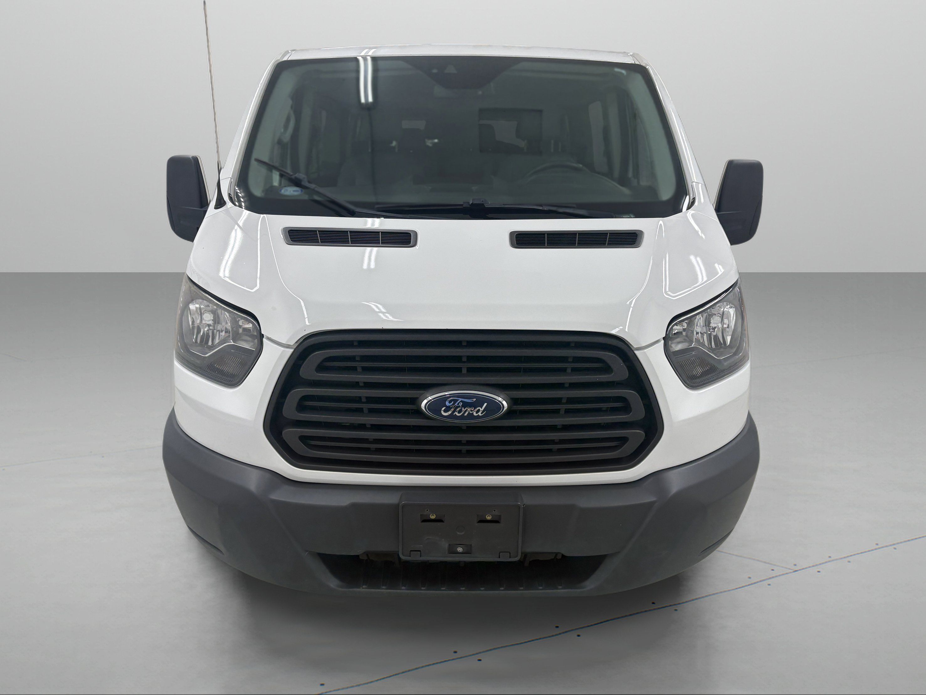 Used 2018 Ford Transit 350 XL RWD image 6
