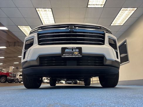 New 2026 Chevrolet Traverse LT w/ Driver Confidence Package AWD/4WD image 14