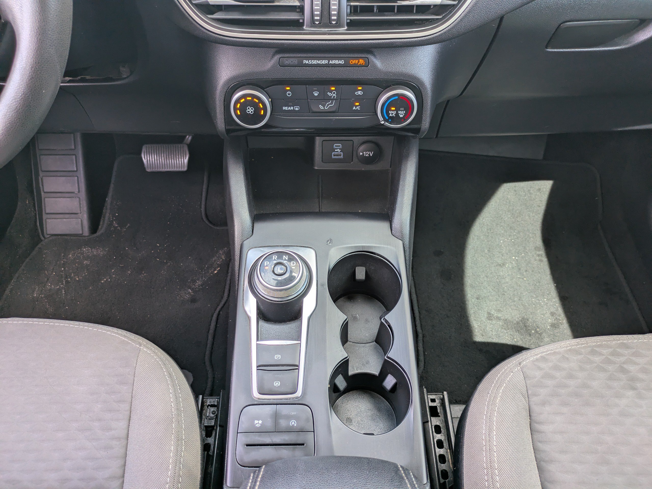 Used 2022 Ford Escape SE FWD image 18