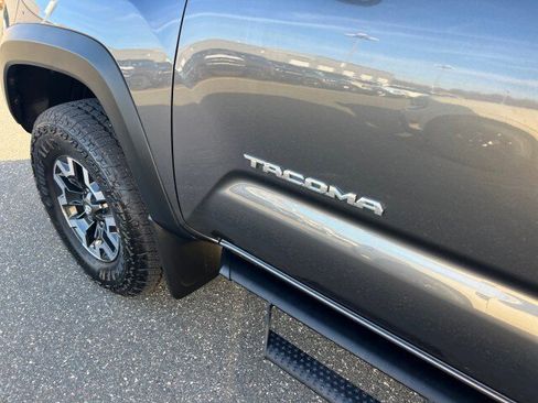 Used 2021 Toyota Tacoma TRD Off-Road w/ TRD Premium Off Road Package image 25