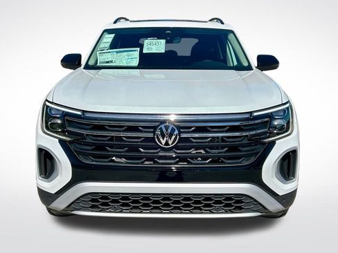 New 2026 Volkswagen Atlas Peak Edition AWD/4WD image 2