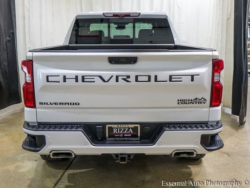 Used 2024 Chevrolet Silverado 1500 High Country w/ High Country Premium Package AWD/4WD image 8