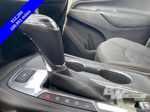 Used 2018 Chevrolet Equinox LT FWD image 28