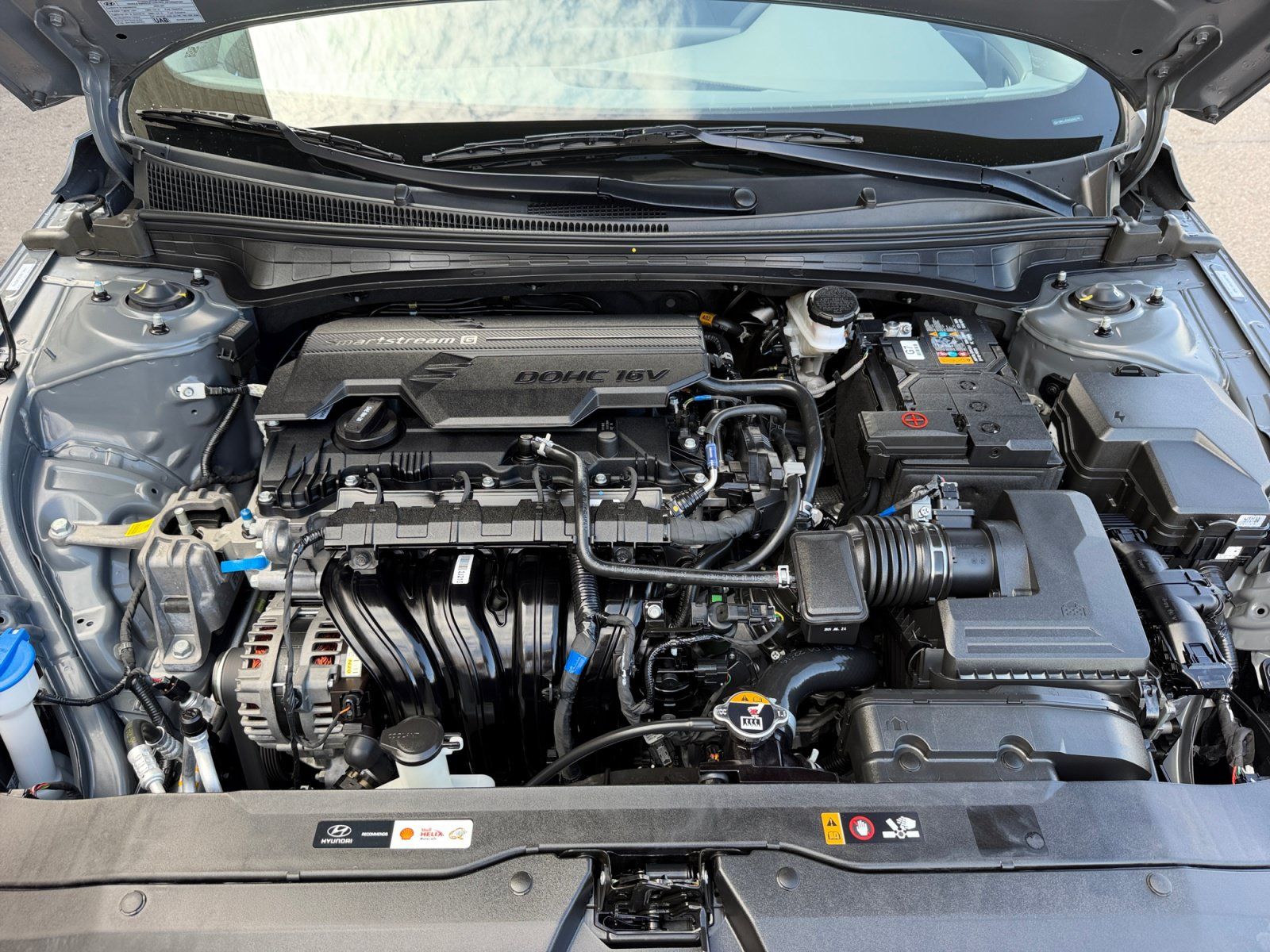 Certified 2025 Hyundai Elantra SE FWD image 21