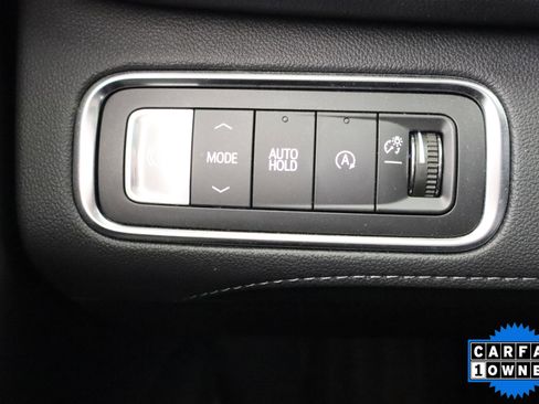 Used 2025 Buick Enclave Preferred FWD image 31