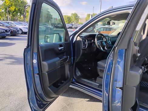 Used 2019 Chevrolet Silverado 1500 RST w/ All-Star Edition RWD image 9