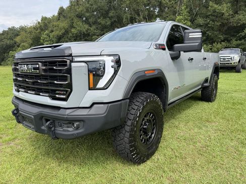 Used 2025 GMC Sierra 2500 AT4X w/ AT4X AEV Edition AWD/4WD image 1