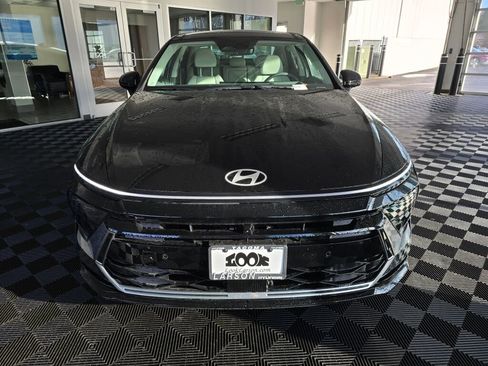 New 2025 Hyundai Sonata Limited image 9