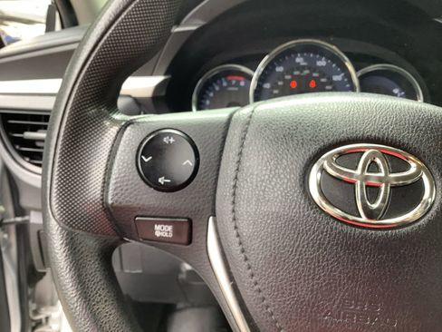 Used 2014 Toyota Corolla L FWD image 19