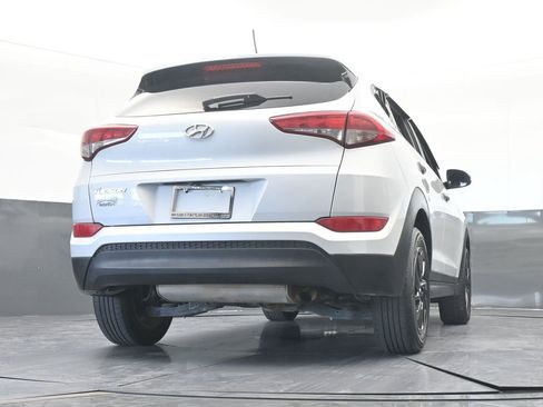Used 2017 Hyundai Tucson SE image 56