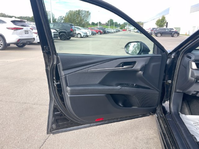 Used 2025 Toyota Camry SE FWD image 20