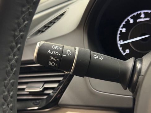 Used 2024 Acura RDX SH-AWD w/ Technology Package image 23