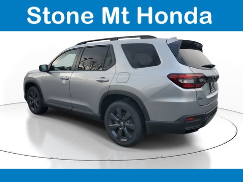 New 2026 Honda Pilot Sport image 4