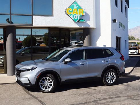 Used 2023 Honda CR-V EX image 4