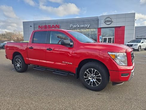 Used 2024 Nissan Titan SV w/ Accessory Utility Package image 1