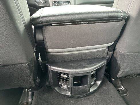 Used 2024 RAM 2500 Big Horn AWD/4WD image 21