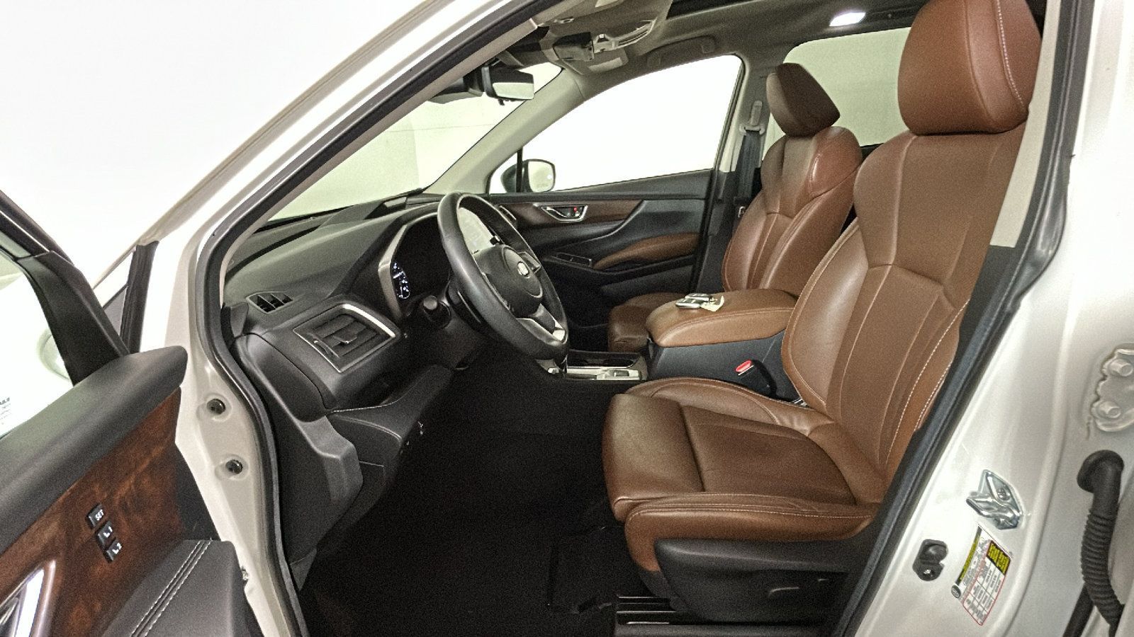 Used 2024 Subaru Ascent Touring AWD/4WD image 14