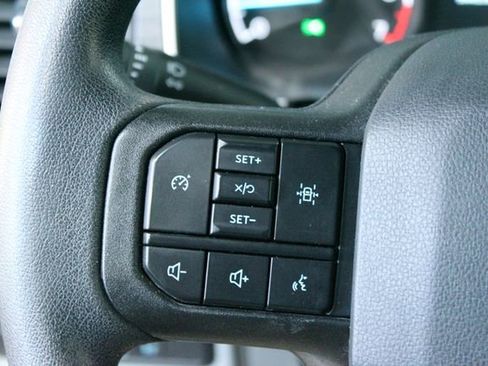 Used 2021 Ford F150 XLT image 14