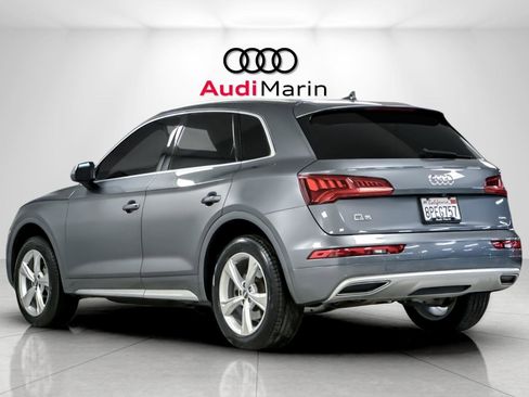 Used 2020 Audi Q5 Premium w/ Convenience Package image 3