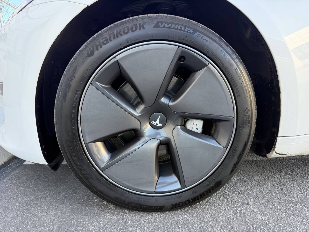 Used 2023 Tesla Model 3 Standard Range RWD image 33