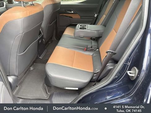 Used 2024 Lexus GX 550 w/ Cold Area Package AWD/4WD image 14