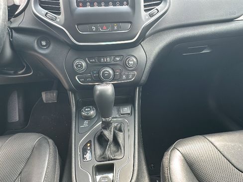 Used 2021 Jeep Cherokee Latitude Lux image 21