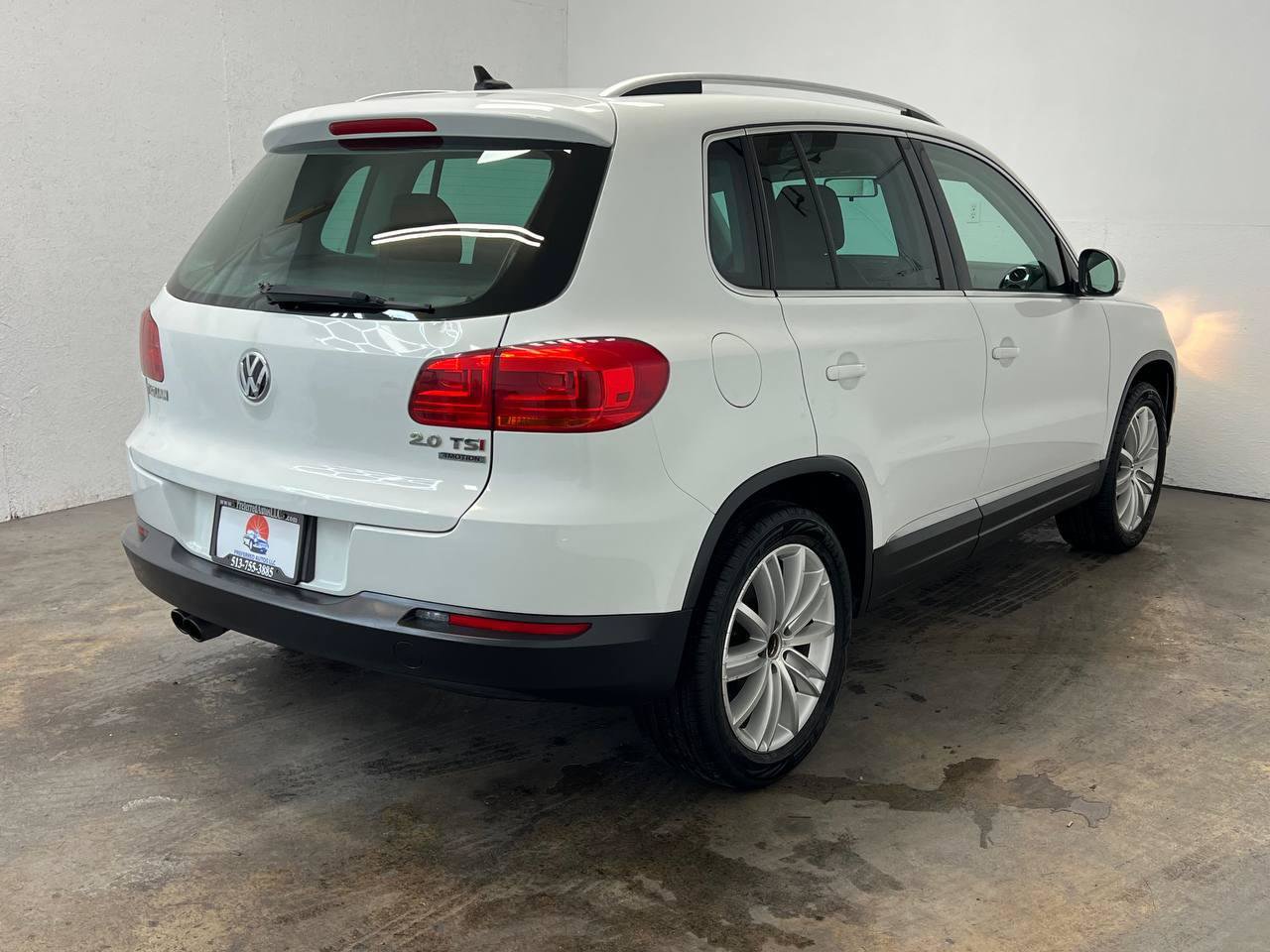 Used 2015 Volkswagen Tiguan SE AWD/4WD image 4