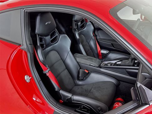Used 2022 Porsche 911 GT3 image 28
