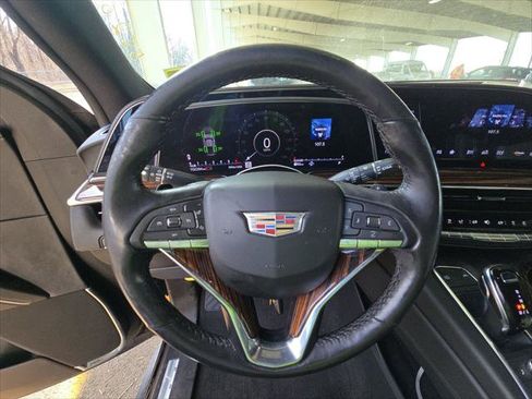 Used 2022 Cadillac Escalade ESV Luxury image 13
