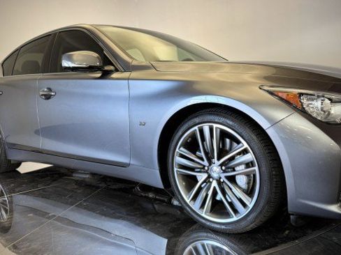 Used 2015 INFINITI Q50 Sport w/ Deluxe Touring Package image 24