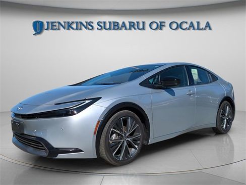 Used 2023 Toyota Prius XLE image 4