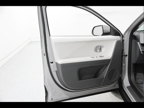Certified 2024 Hyundai Ioniq 5 SEL AWD/4WD image 4