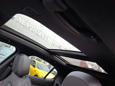 Used 2024 Alfa Romeo Stelvio Quadrifoglio image 14