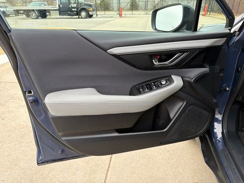 Used 2024 Subaru Outback Premium image 10