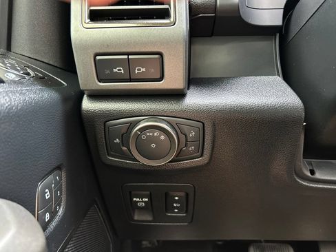 Used 2020 Ford F150 Raptor w/ Equipment Group 802A Luxury AWD/4WD image 29