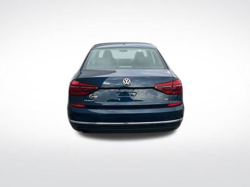 Used 2018 Volkswagen Passat 2.0T S image 6