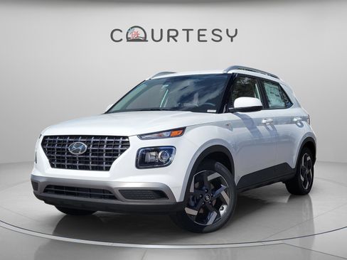 New 2026 Hyundai Venue SEL image 1