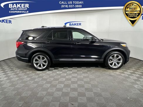 Used 2020 Ford Explorer Platinum w/ Premium Technology Package image 9