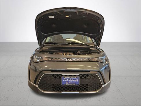 Used 2025 Kia Soul LX w/ LX Technology Package FWD image 4
