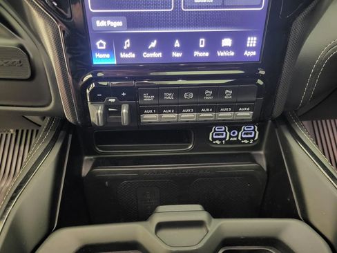 Used 2024 RAM 3500 Limited image 10